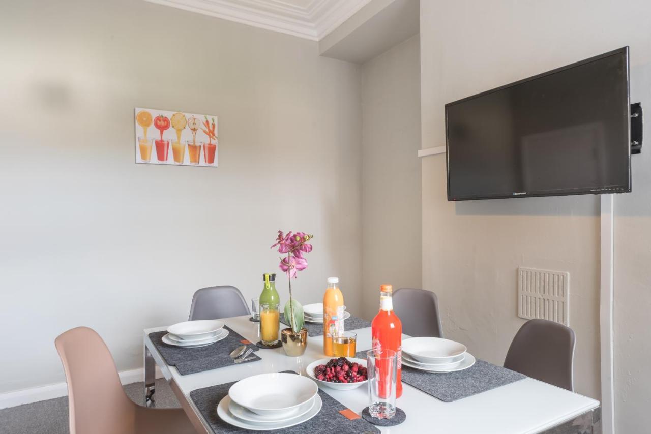 3 Bedroom Saks - 2 Living Area House In Newland Ave Hull Кингстон-апон-Халл Экстерьер фото