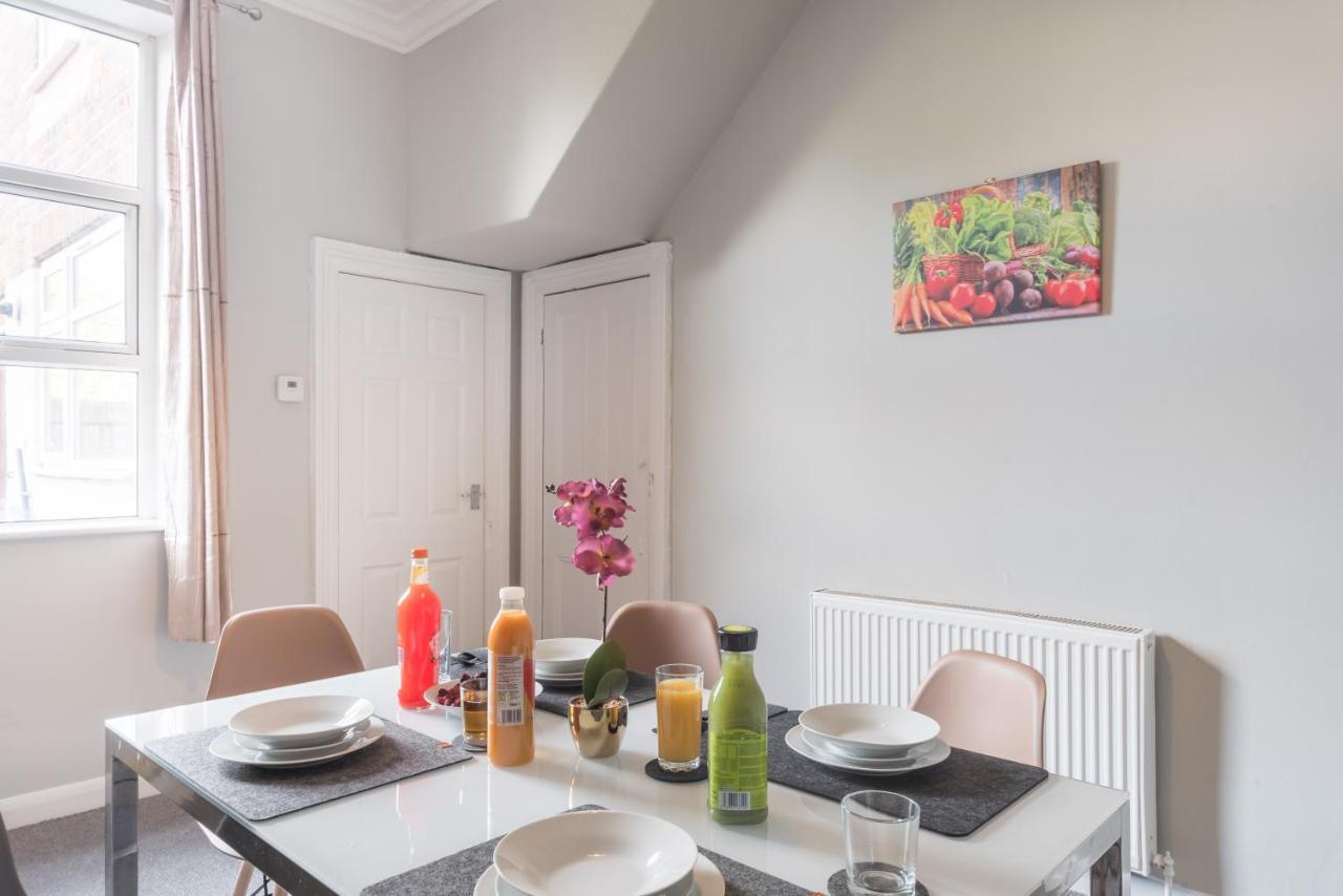 3 Bedroom Saks - 2 Living Area House In Newland Ave Hull Кингстон-апон-Халл Экстерьер фото